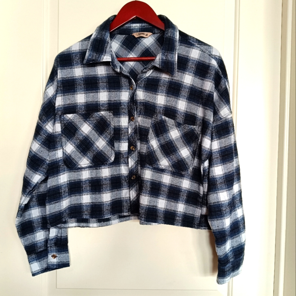 CI Sono Navy Blue White Flannel Plaid Cropped Top